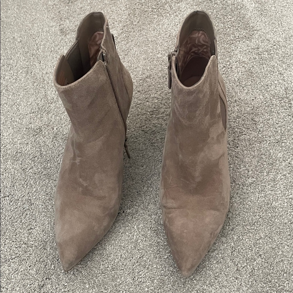 Cole Haan Suede Tan Ankle Booties with Kitten Heel, like new condition size 8.5B